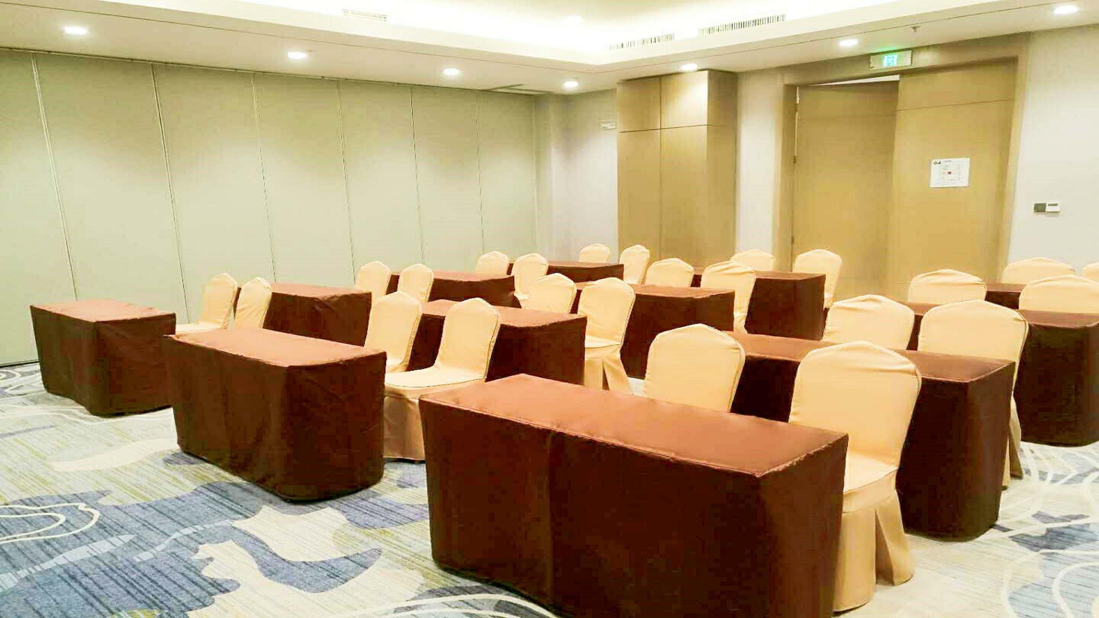 Holiday Inn Express Anshan Downtown By Ihg Zewnętrze zdjęcie